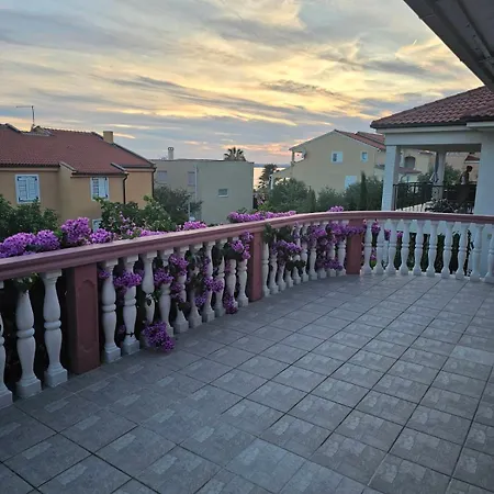 Misak Apartamento Vrsi