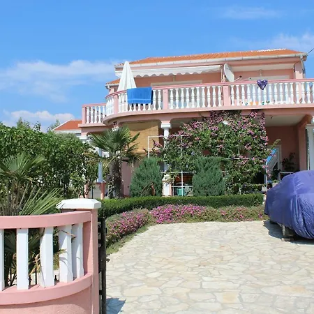 Apartment Misak