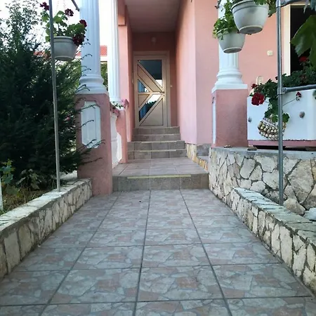 Apartment Misak